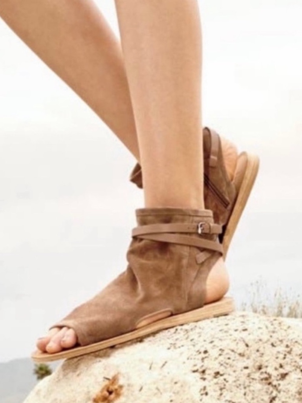 Vince Thalia Slouchy Suede Leather Ankle Gladiator Sandal Size 8.5